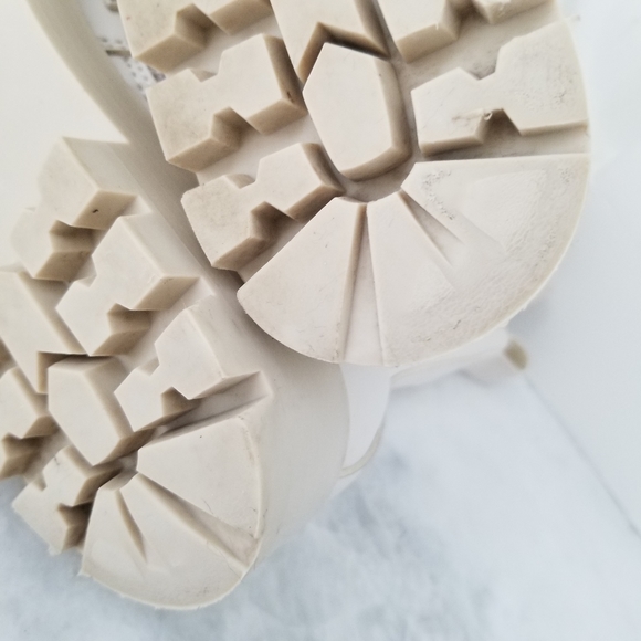 Charles and Keith boots sz 8 - Picture 8 of 15